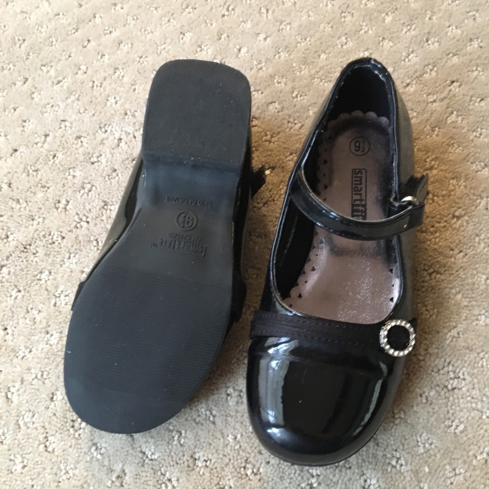 Black patent leather Mary Janes 9.5